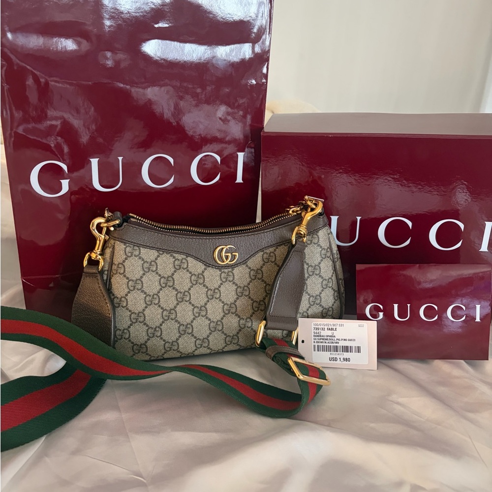 Gucci Gray Shoulder Bag